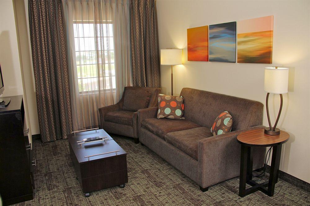 Staybridge Suites Bismarck By Ihg Екстер'єр фото