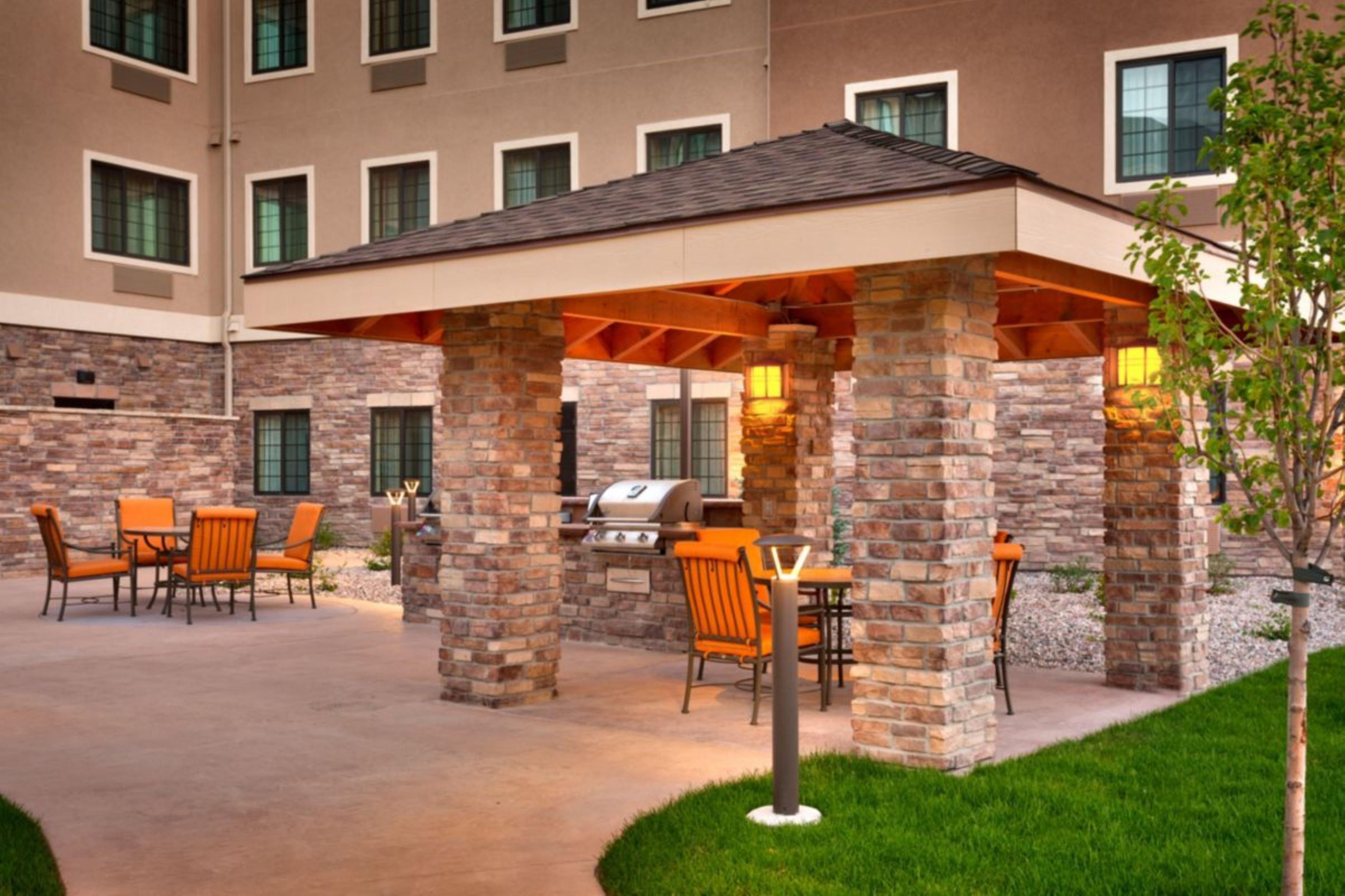 Staybridge Suites Bismarck By Ihg Екстер'єр фото
