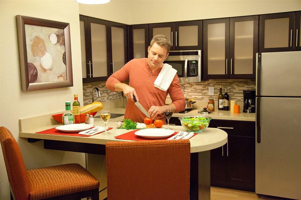 Staybridge Suites Bismarck By Ihg Екстер'єр фото